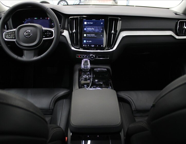 Volvo S60 Sedan / Limuzína 2,0 l 335 kw