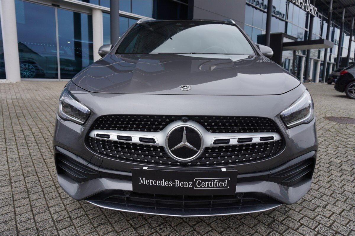 Mercedes-Benz GLA SUV 2,0 l 165 kw