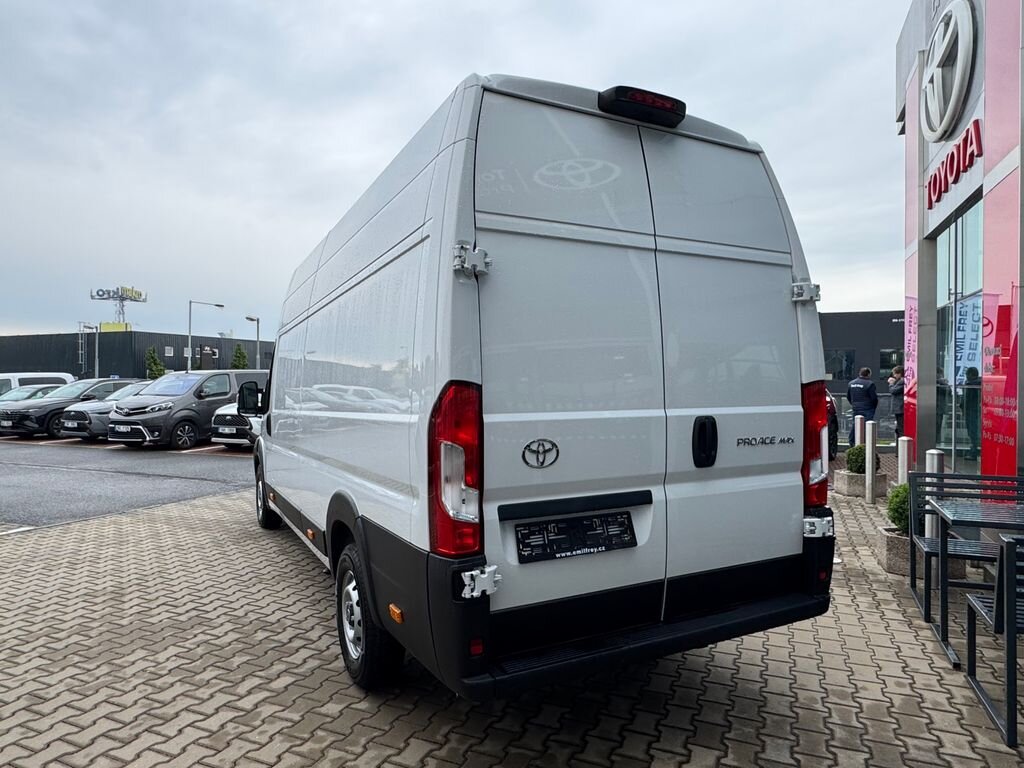 Toyota Proace Max Skříň 2,2 l 130 kw