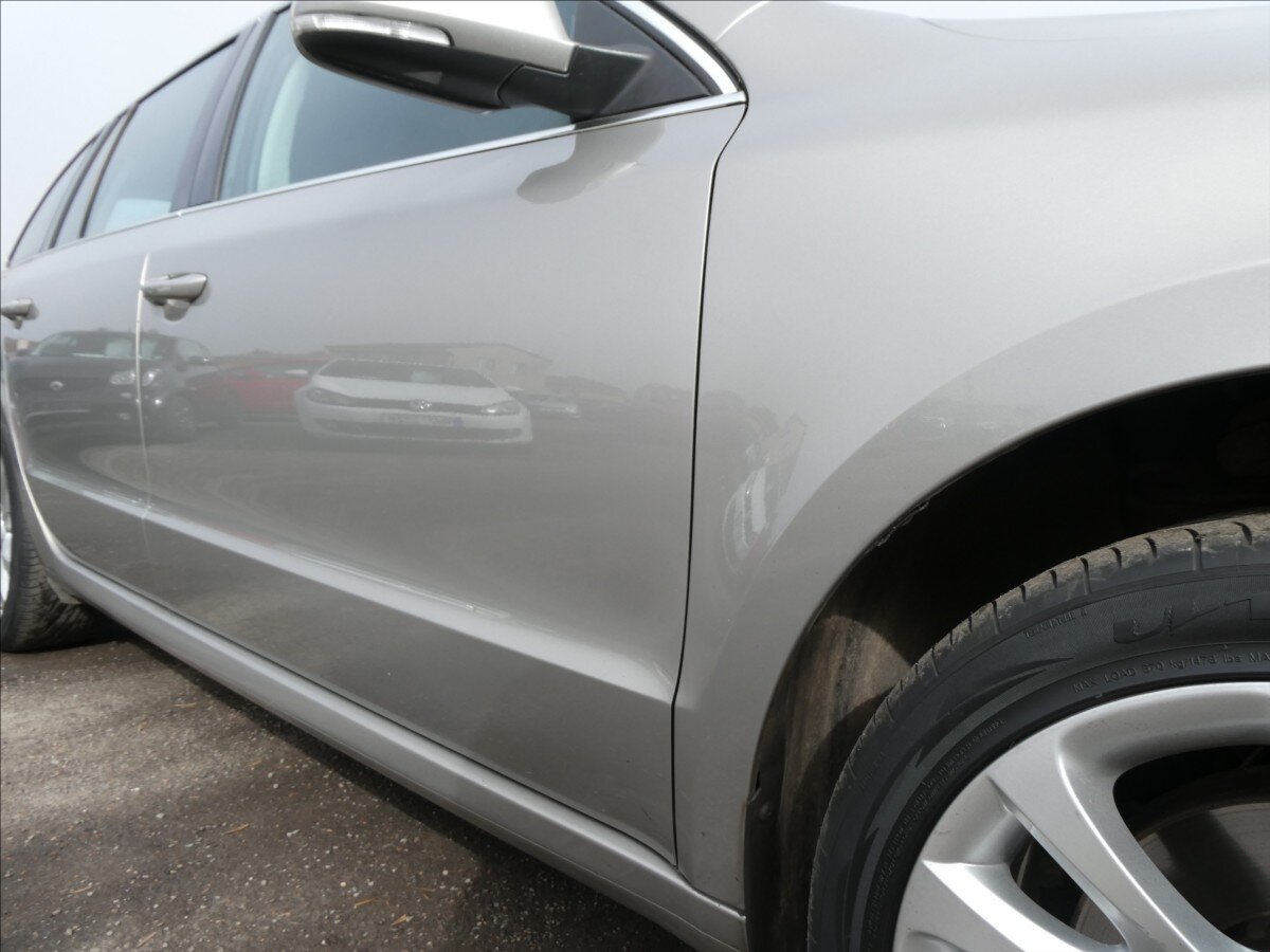 Škoda Superb Kombi 1,4 l 92 kw