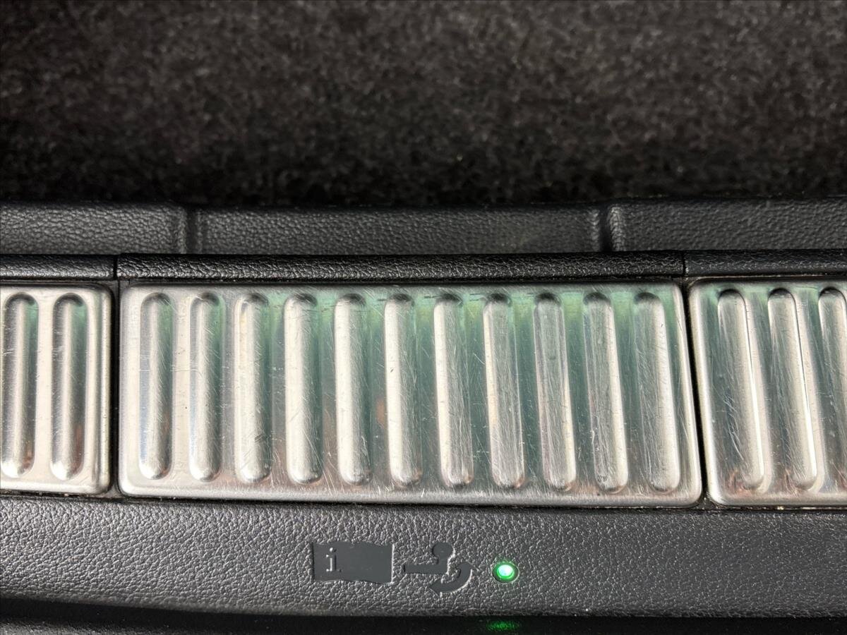 Škoda Superb Kombi 2,0 l 147 kw