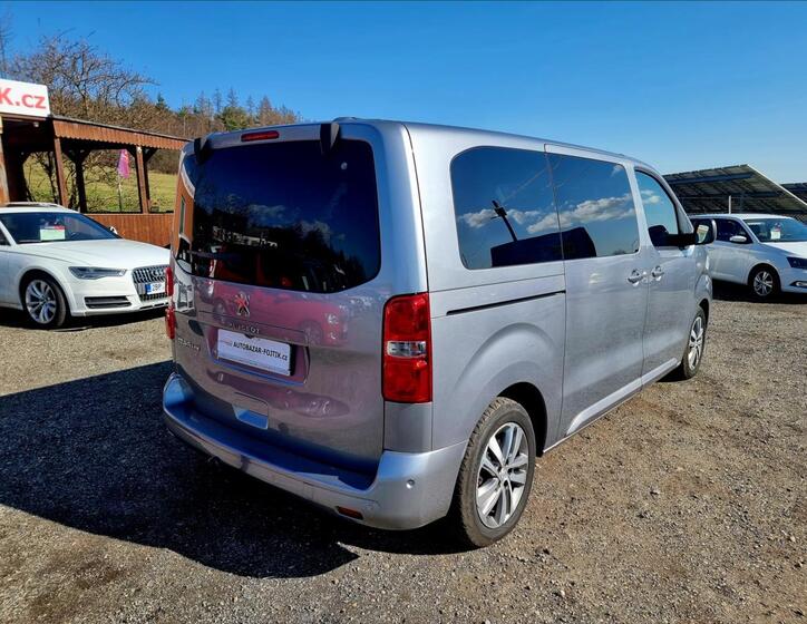 Peugeot Traveller 7