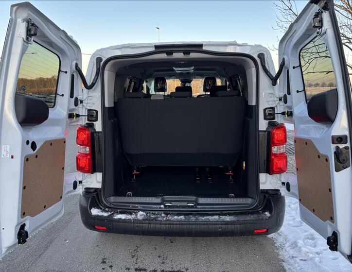 Toyota ProAce Verso 8