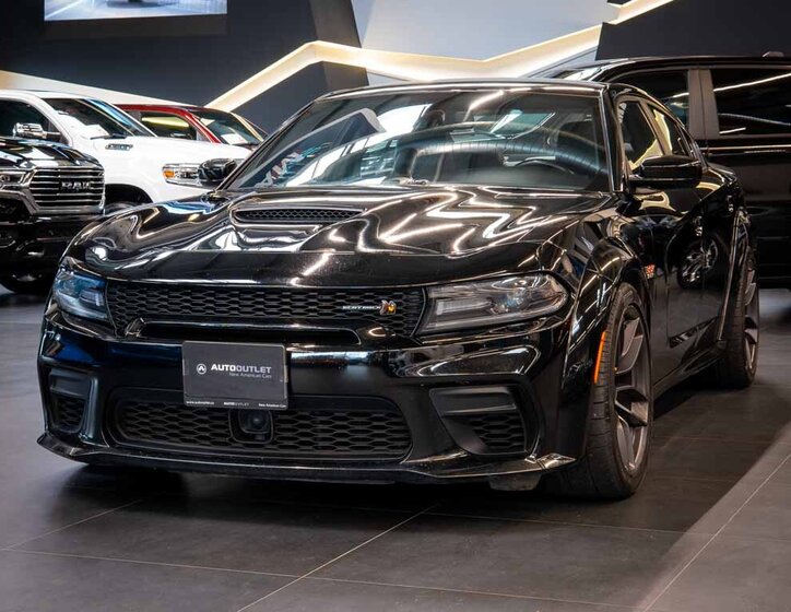 Dodge Charger Sedan / Limuzína 6,4 l 361 kw