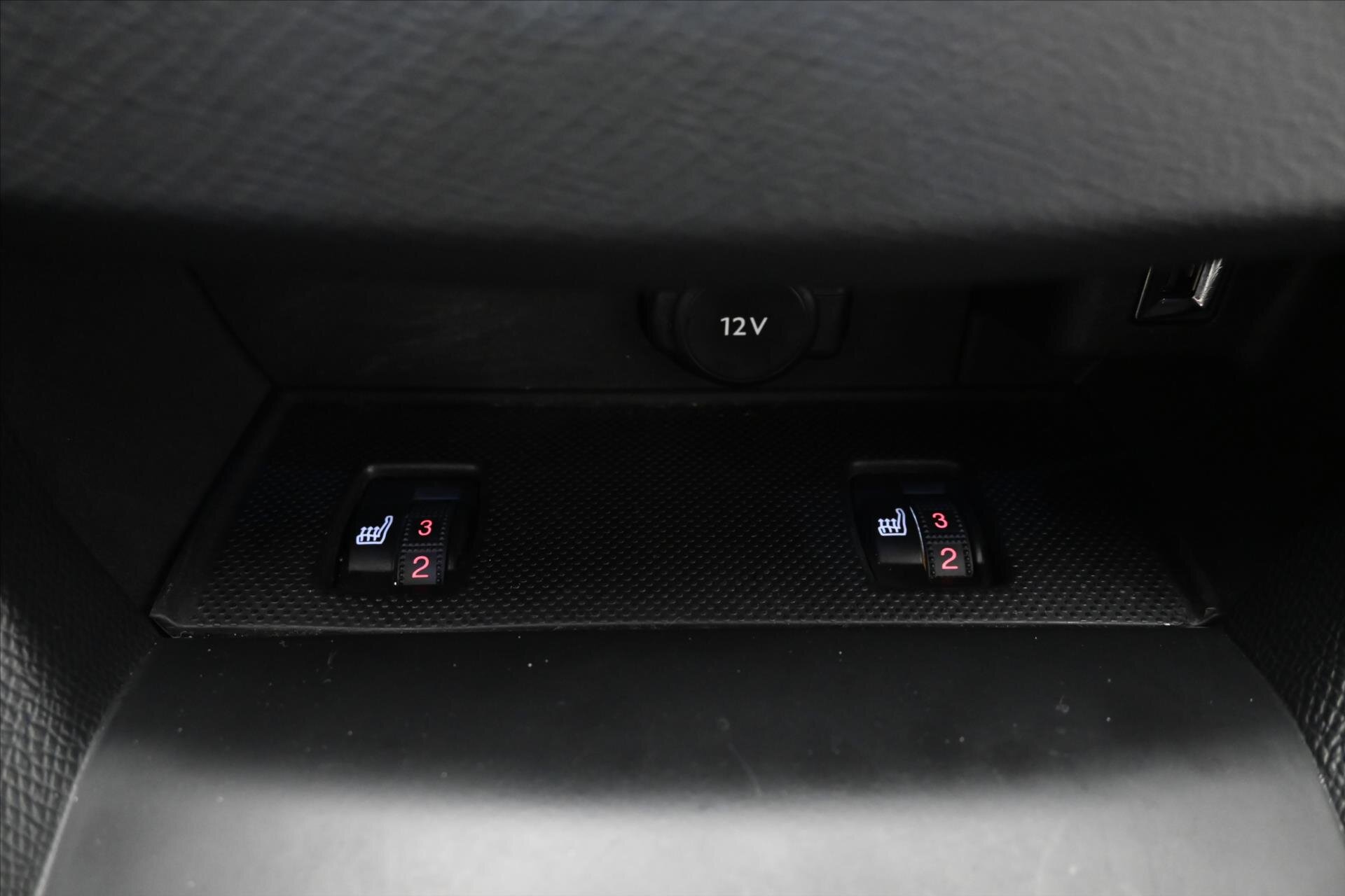 Peugeot 308 Kombi 1,5 l 96 kw