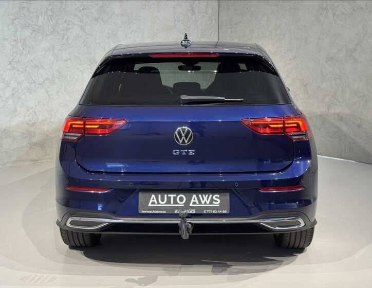 Volkswagen Golf Hatchback 1,4 l 180 kw