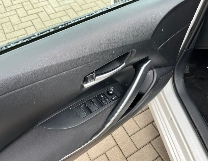 Toyota Corolla Sedan 1,5 l 92 kw