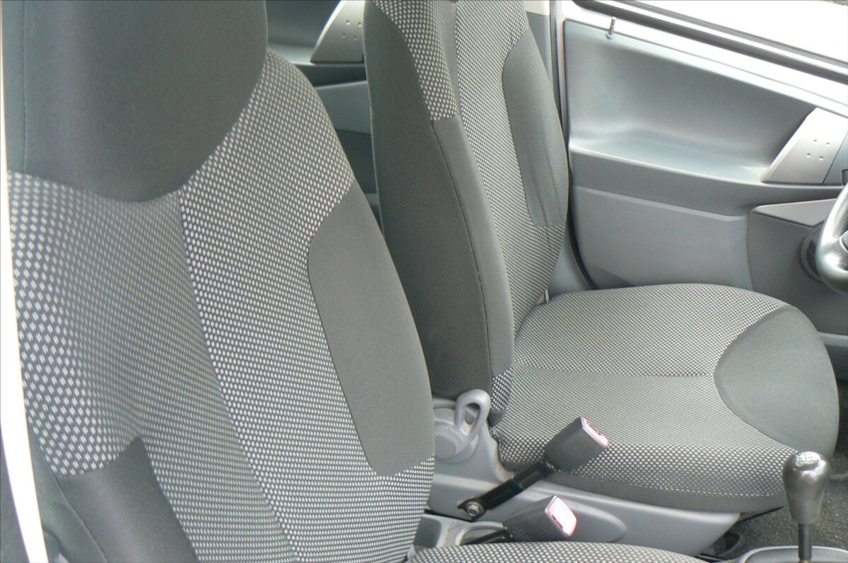 Toyota Aygo Hatchback 998,0 50 kw