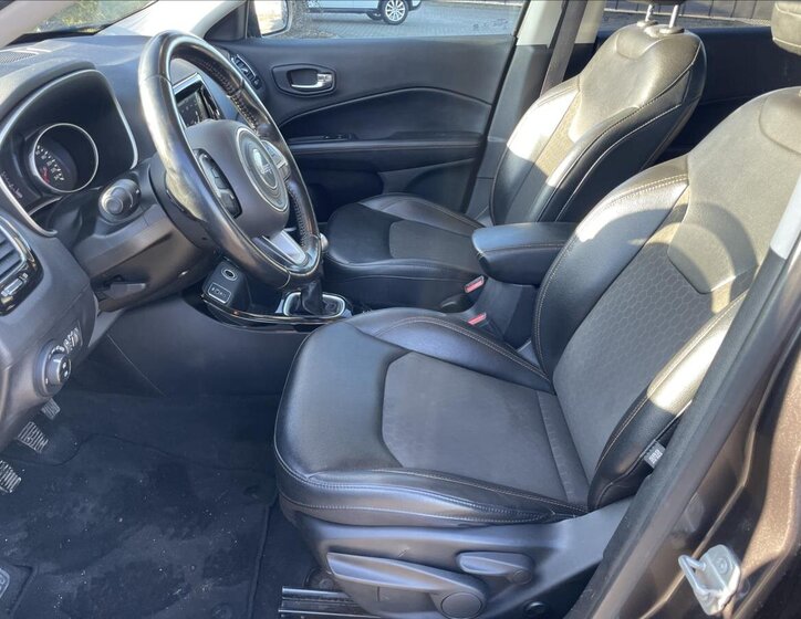 Jeep Compass 7