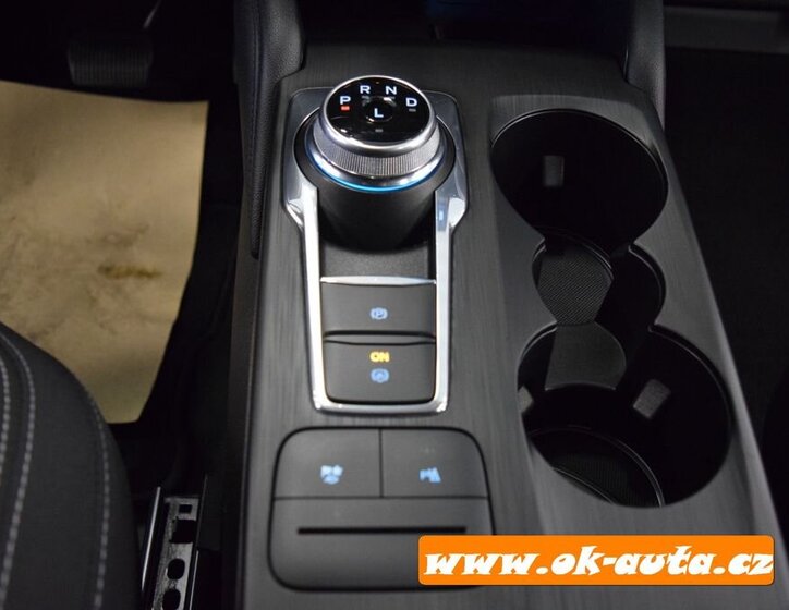 Ford Kuga SUV 2,5 l 112 kw