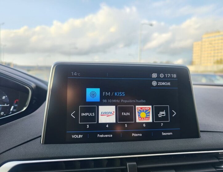 Peugeot 5008 SUV / Terénní 1,2 l 96 kw