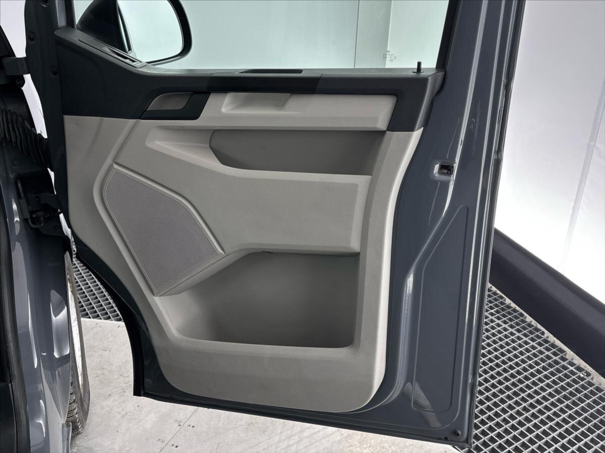 Volkswagen Transporter Kombi 2,0 l 110 kw