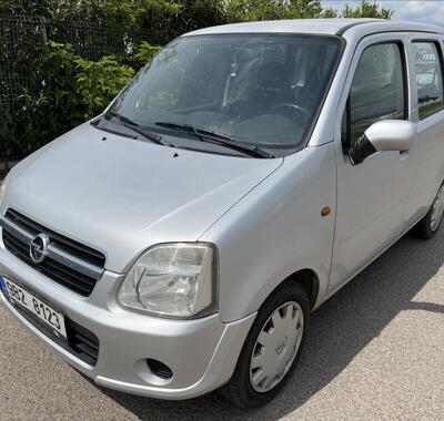 Opel Agila 1