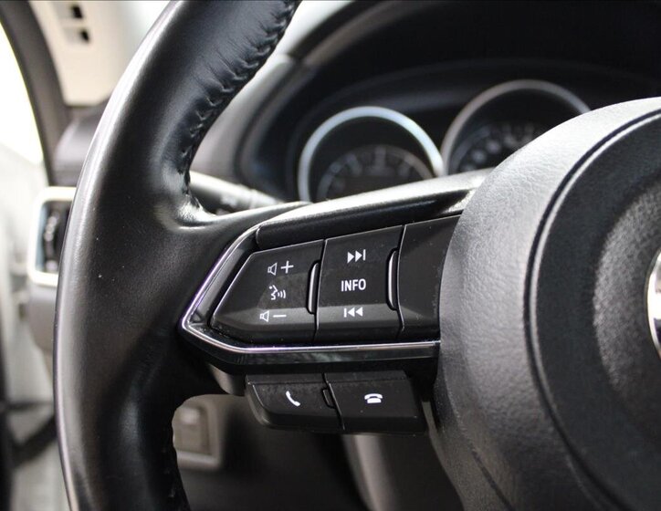 Mazda CX-5 SUV / Terénní 2,5 l 143 kw