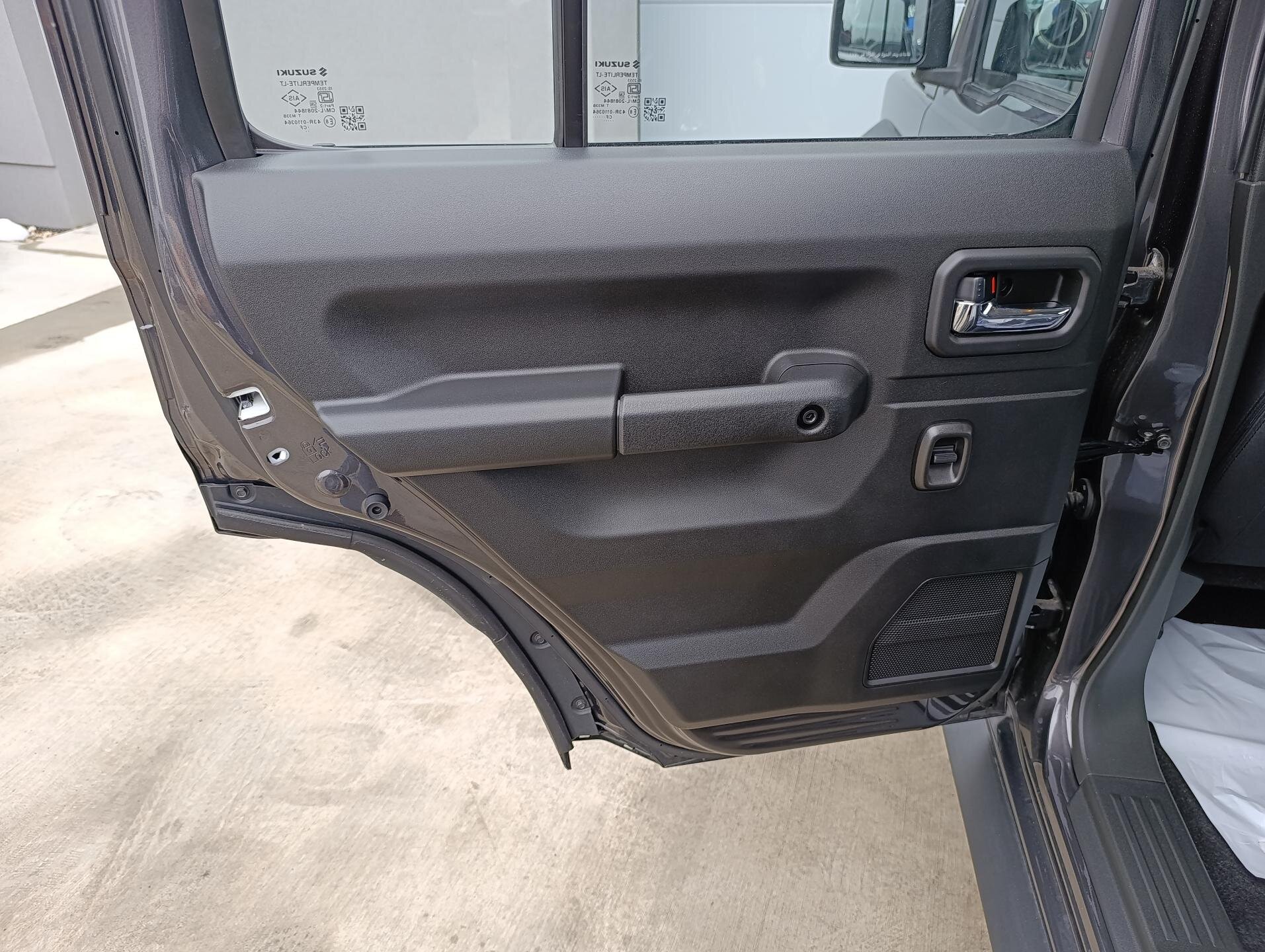 Suzuki Jimny SUV 1,5 l 75 kw