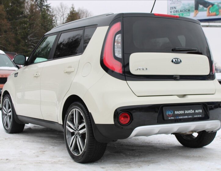 KIA Soul Hatchback 1,6 l 97 kw