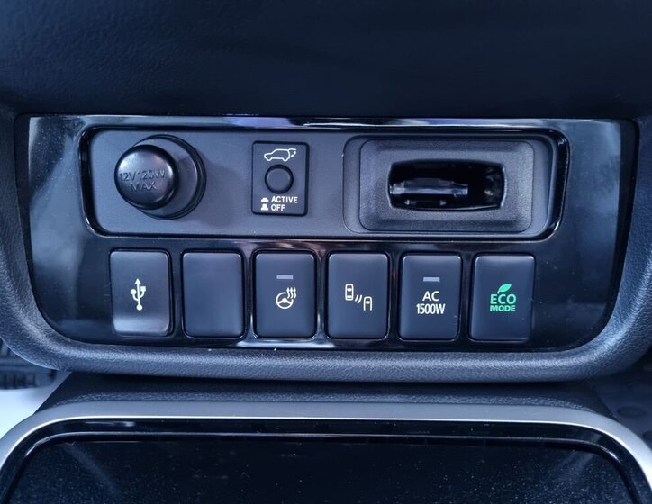 Mitsubishi Outlander SUV / Terénní 2,4 l 165 kw