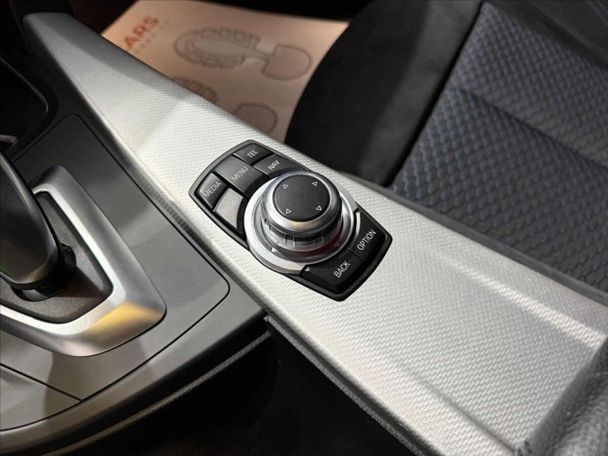 BMW Řada 4 Sedan / Limuzína 2,0 l 135 kw