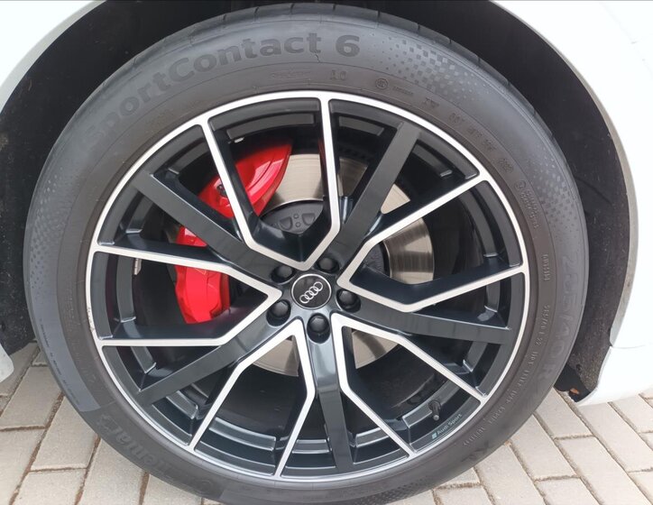 Audi SQ8 SUV / Terénní 4,0 l 320 kw