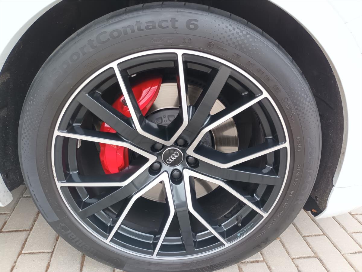 Audi SQ8 SUV / Terénní 4,0 l 320 kw