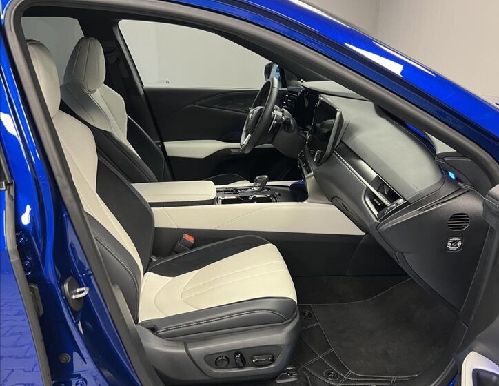 Lexus RX 500h SUV 2,4 l 273 kw
