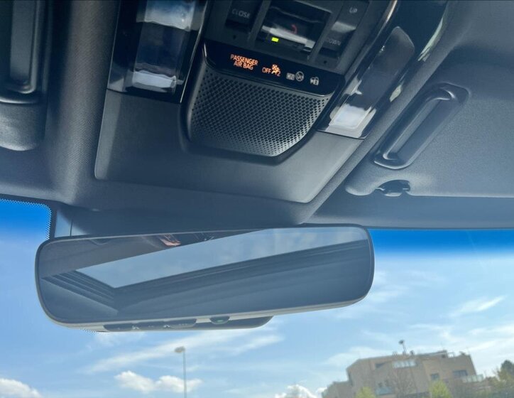 Toyota Land Cruiser 37