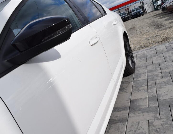 Škoda Octavia Sedan / Limuzína 2,0 l 135 kw