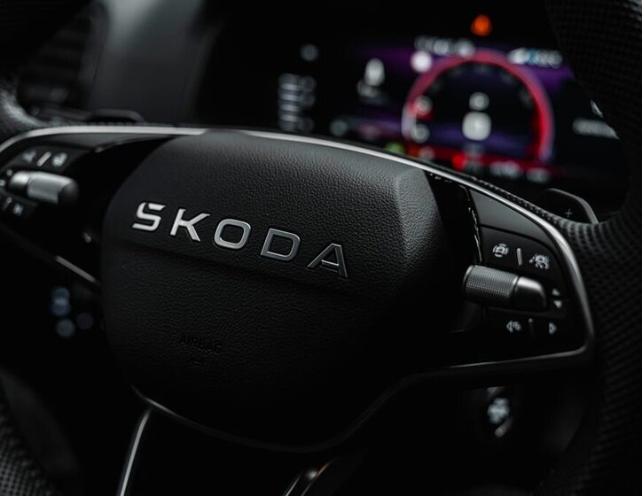 Škoda Karoq SUV / Terénní 1,5 l 110 kw