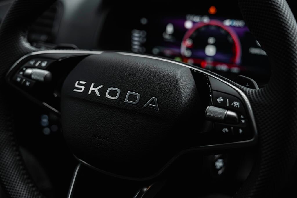 Škoda Karoq SUV / Terénní 1,5 l 110 kw