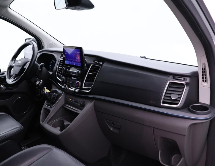 Ford Tourneo Custom Kombi 2,0 l 136 kw