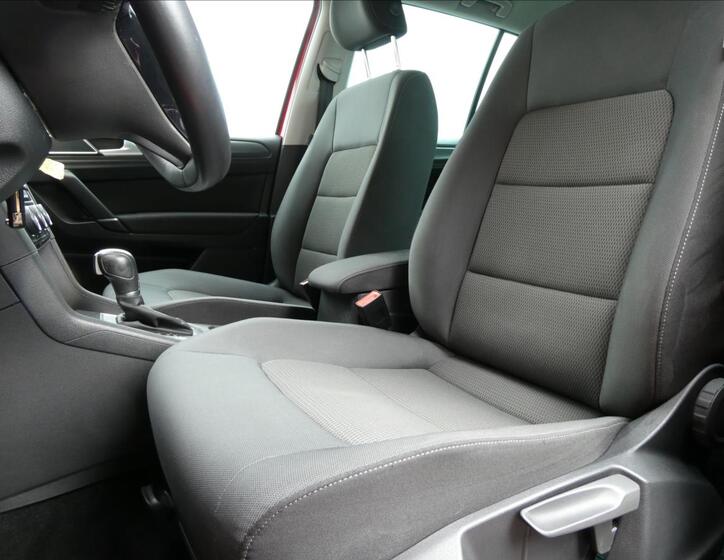 Volkswagen Golf Sportsvan 35