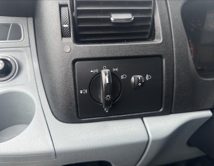 Ford Transit Skříň 2,2 l 114 kw