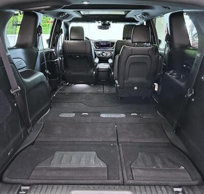 Chrysler Pacifica 27