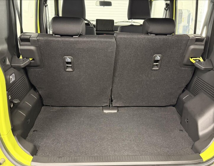 Suzuki Jimny SUV 1,5 l 75 kw