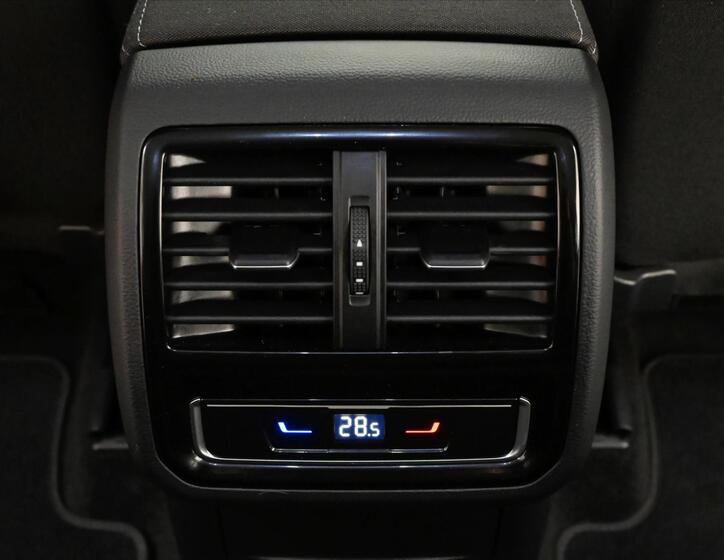 Volkswagen Passat 23