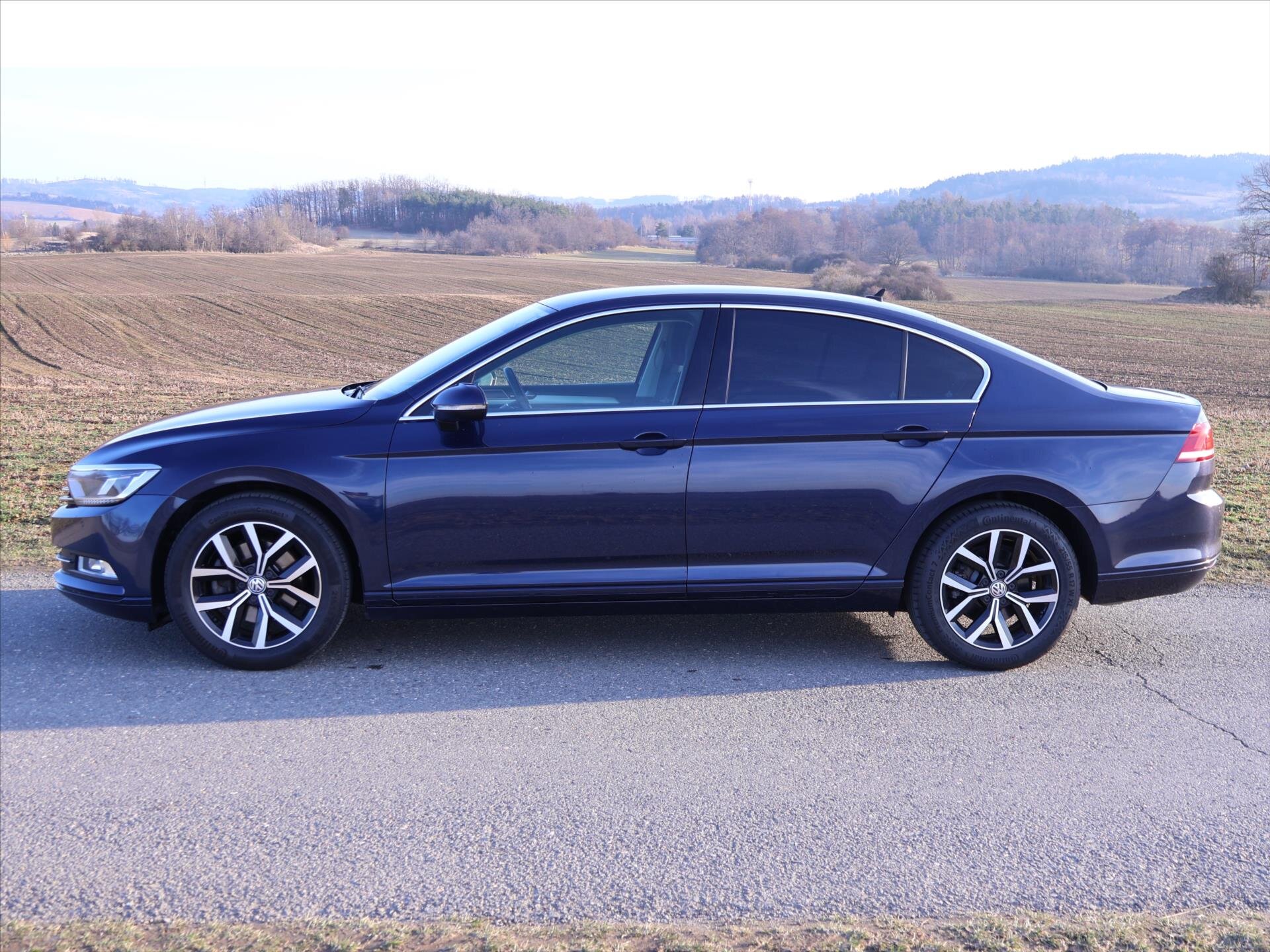 Volkswagen Passat Sedan / Limuzína 1,4 l 110 kw