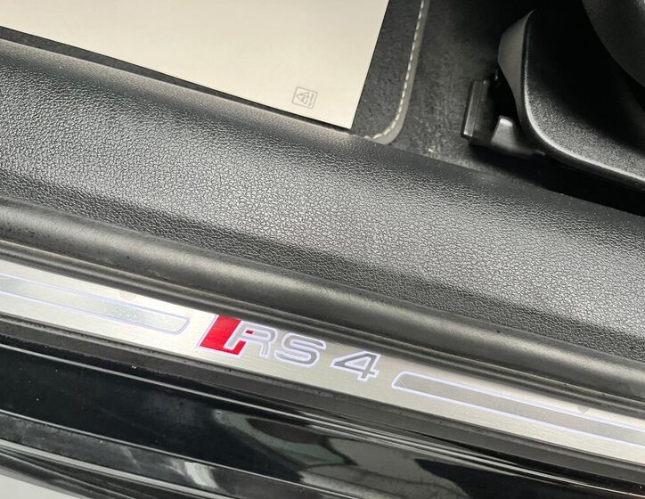 Audi RS4 Kombi 2,9 l 331 kw