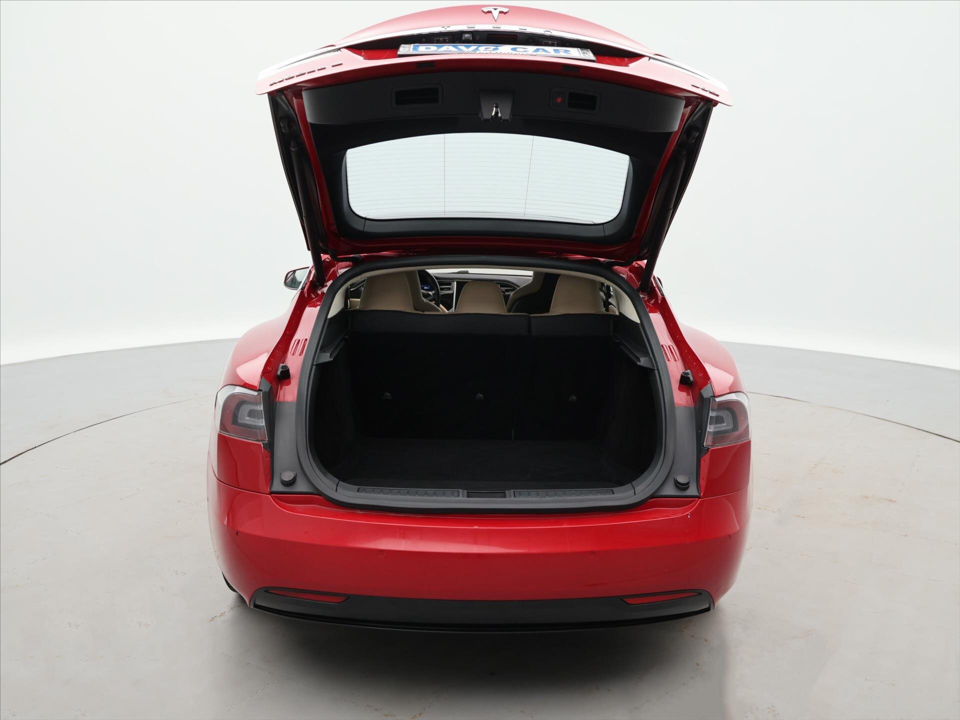 Tesla Model S Sedan / Limuzína 0,0 193 kw