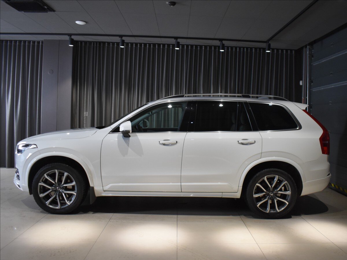 Volvo XC90 SUV / Terénní 2,0 l 173 kw