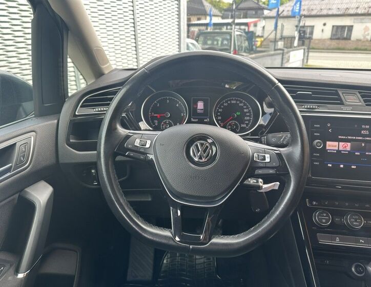 Volkswagen Touran 14