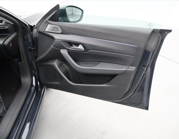 Peugeot 508 Liftback 1,6 l 133 kw