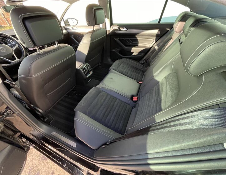 Volkswagen Passat 16