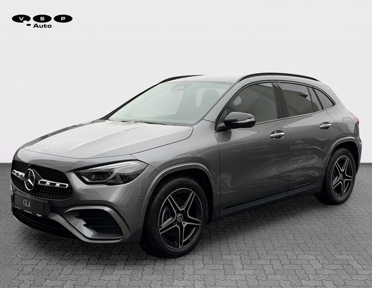 Mercedes-Benz GLA 1