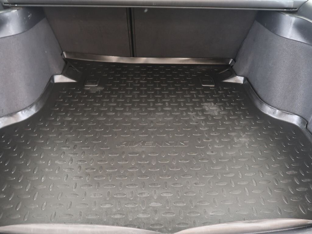 Toyota Avensis Kombi 2,0 l 108 kw