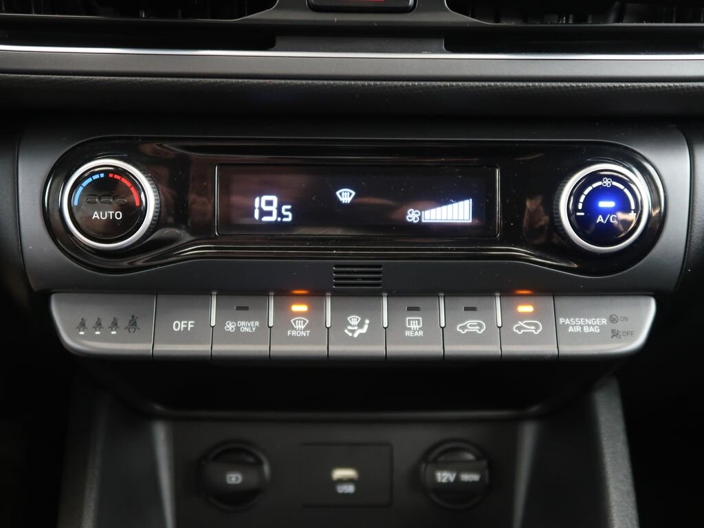 Hyundai Kona SUV / Terénní 1,6 l 77 kw