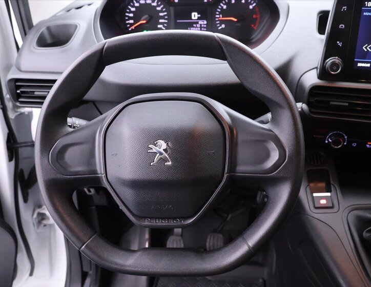 Peugeot Partner Ostatní 1,5 l 75 kw