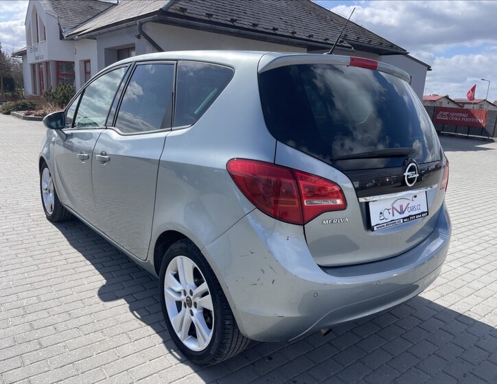 Opel Meriva MPV 1,4 l 88 kw