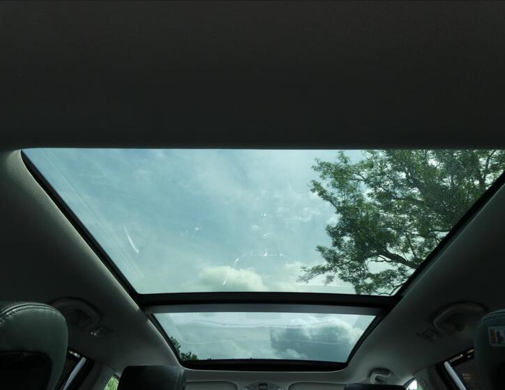 Hyundai Grand Santa Fe 34