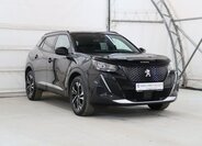 Peugeot 2008 4