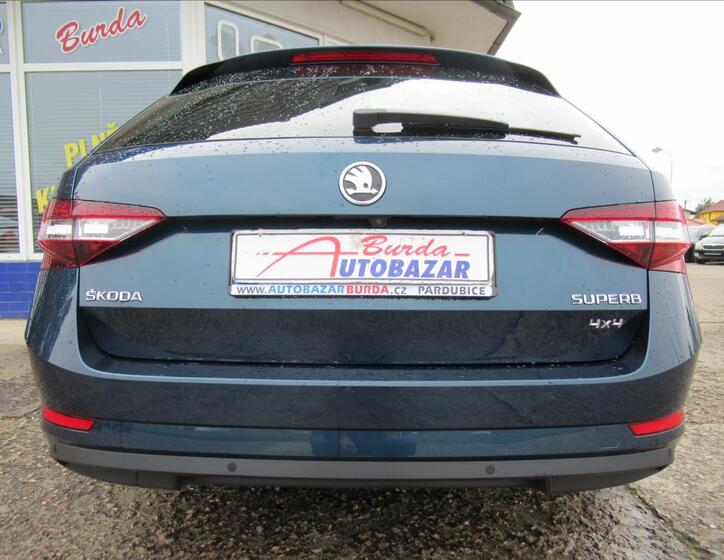 Škoda Superb Kombi 2,0 l 140 kw